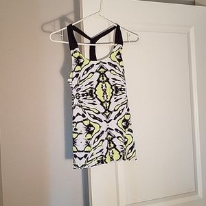 Material girl active top